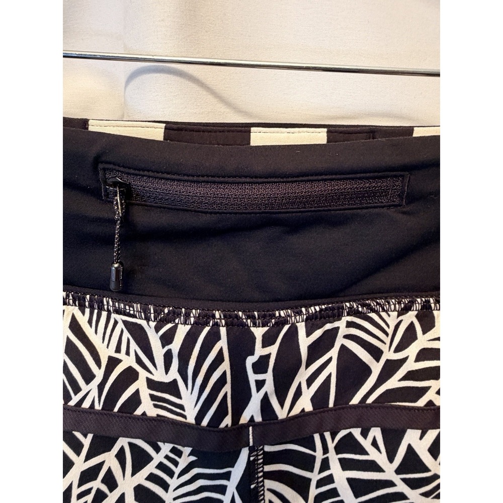 Lululemon Size 8 Run Speed Shorts Pretty Palm Black White Angel Wing 3" Inseam - Picture 7 of 10